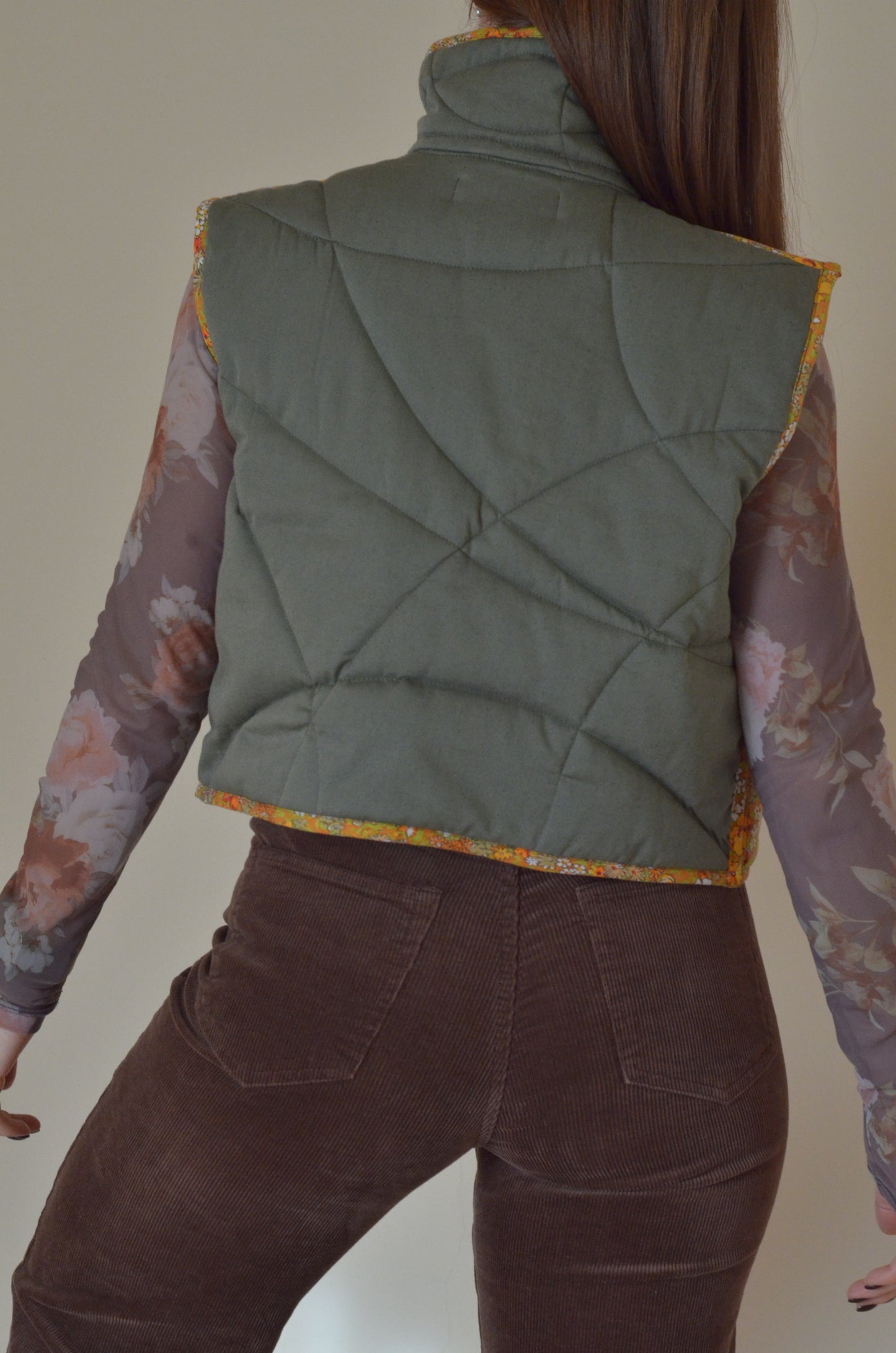 Quilted vest with collar