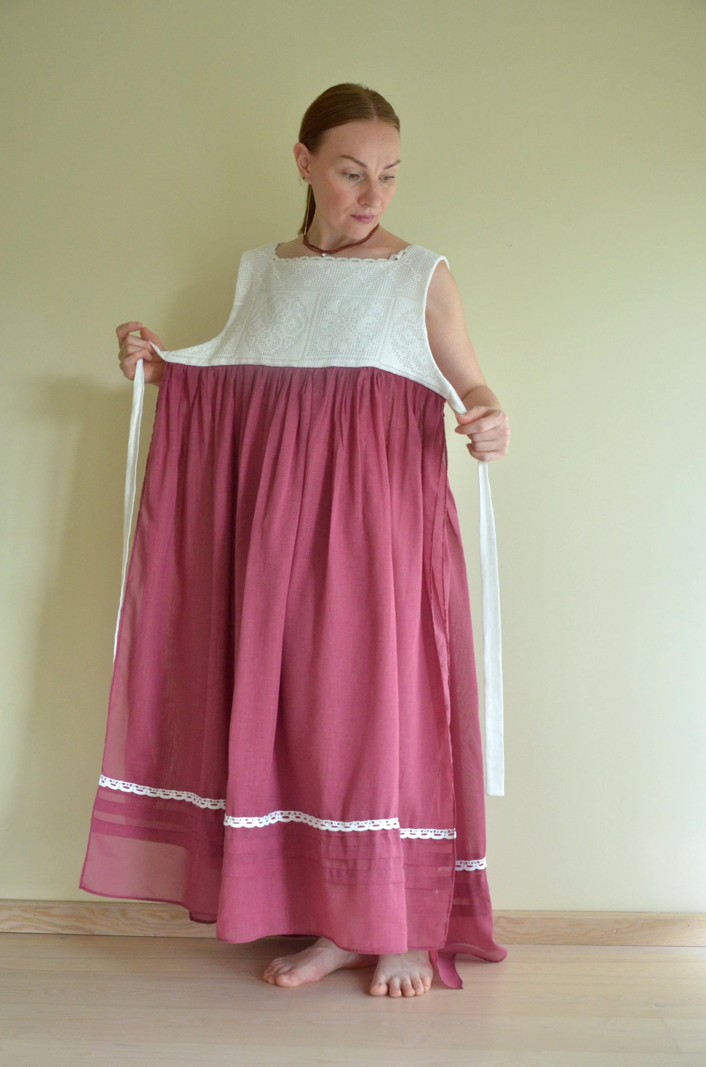 Wine-red Dress with Lace