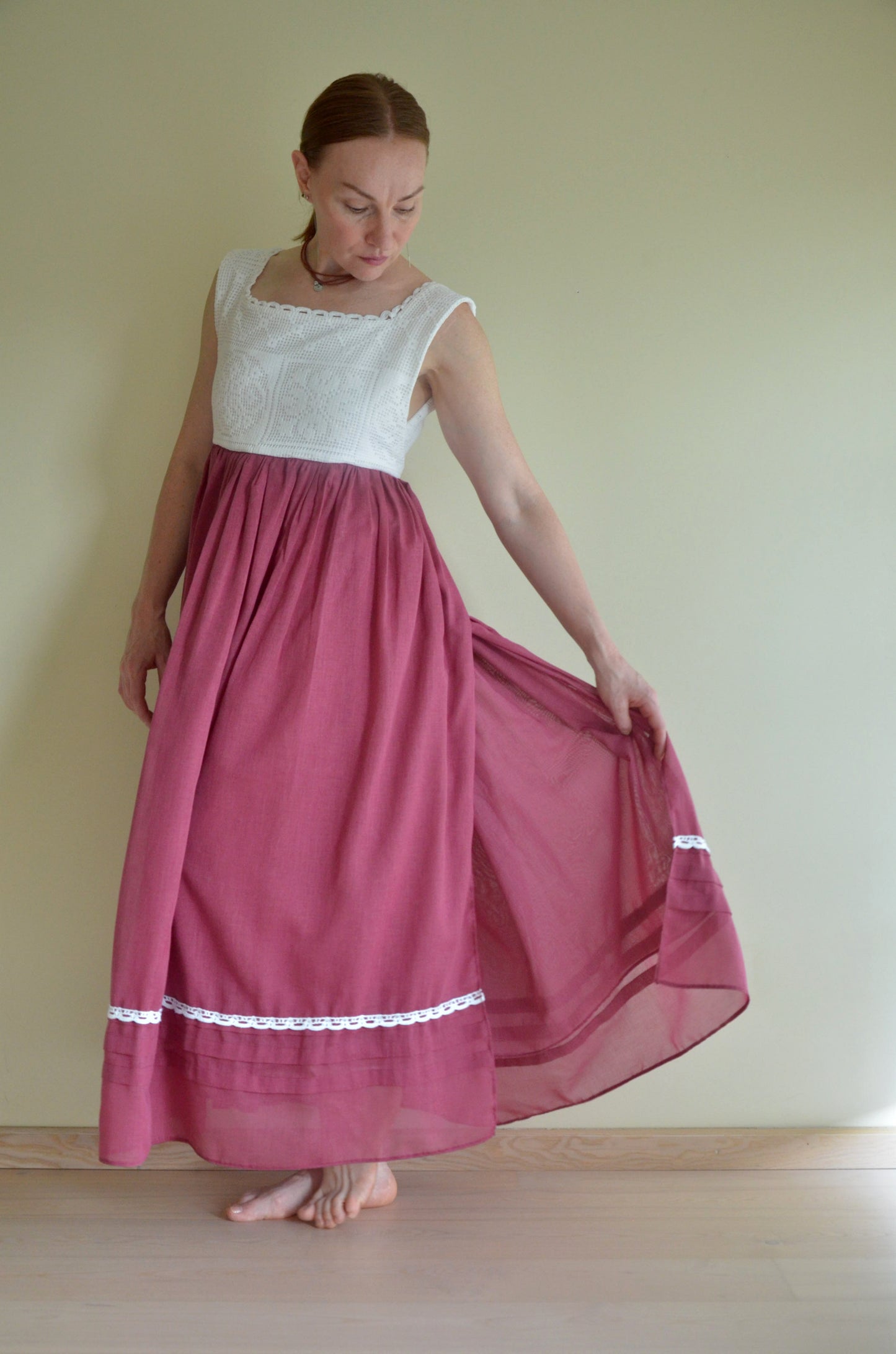 Wine-red Dress with Lace