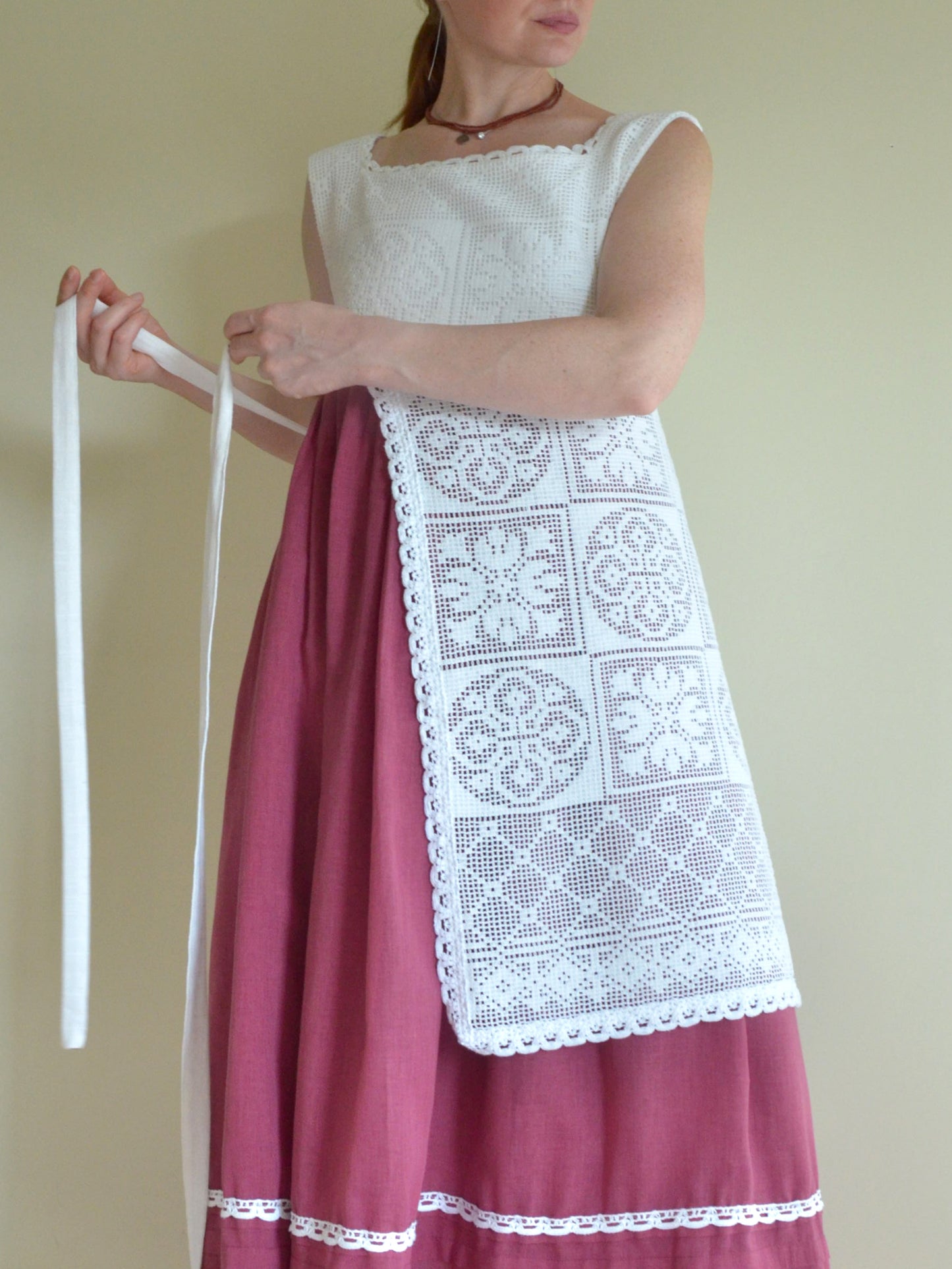 Lace Apron/Overskirt