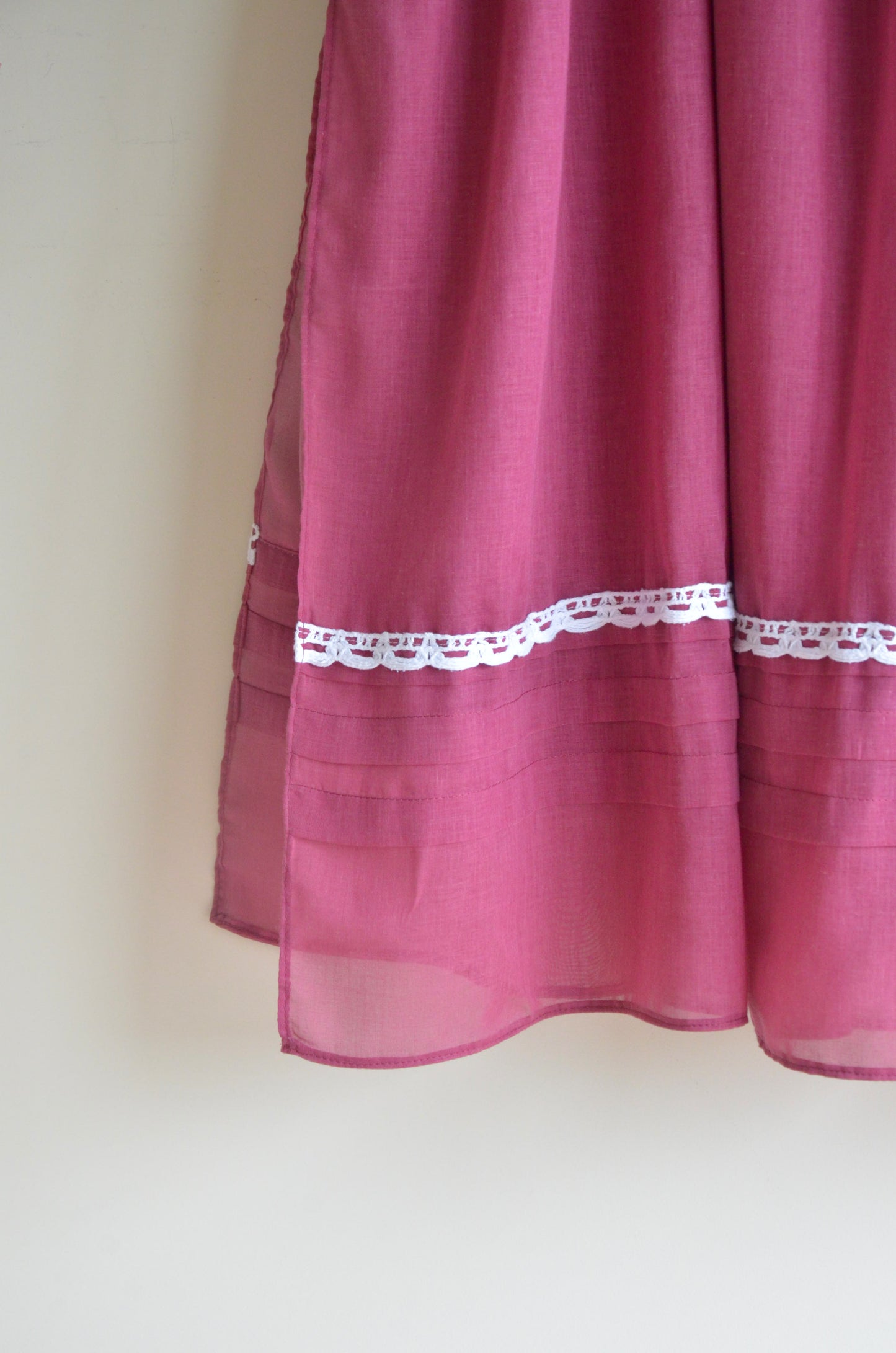 Wine-red Dress with Lace