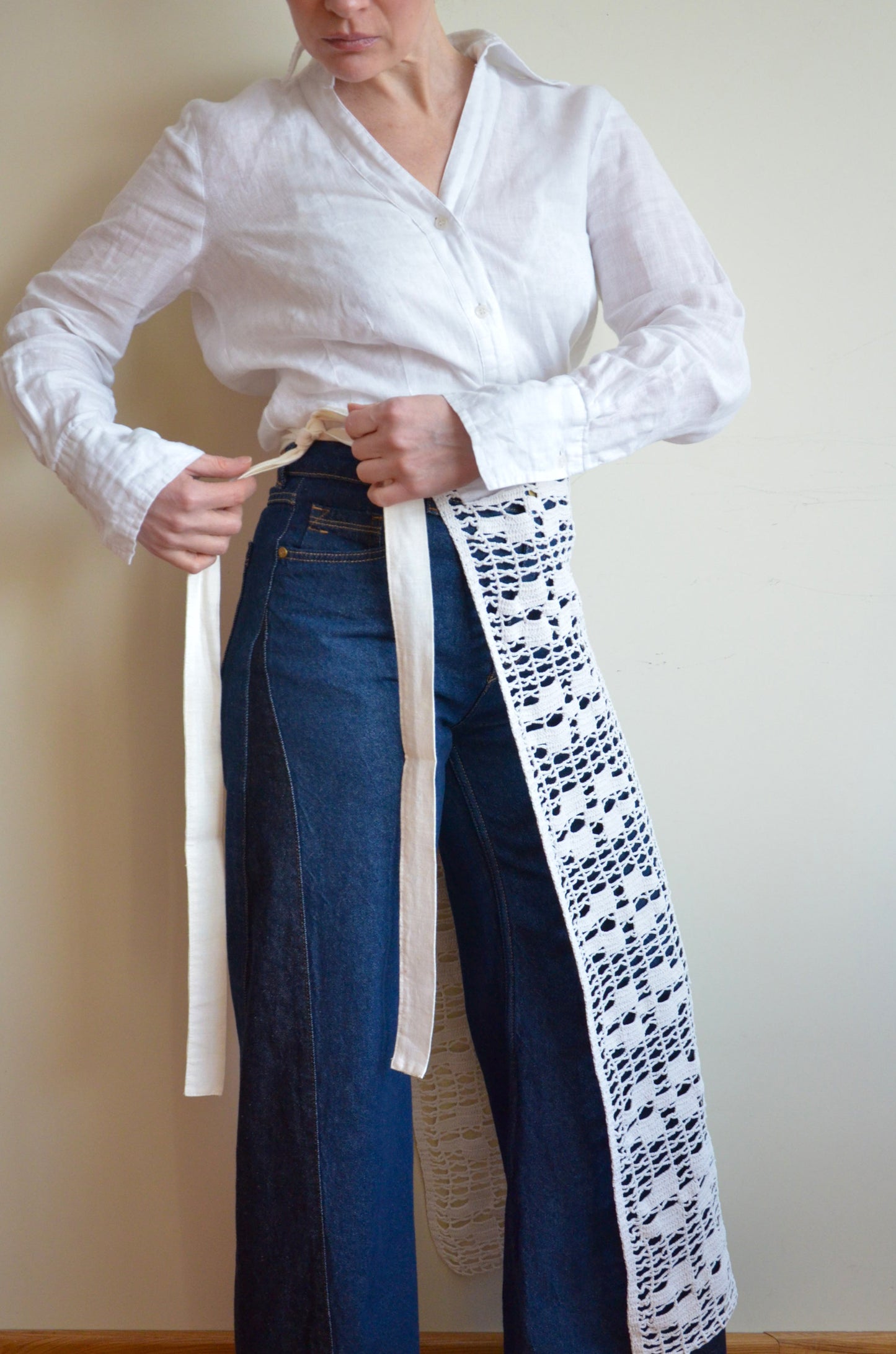 Lace Apron/Overskirt