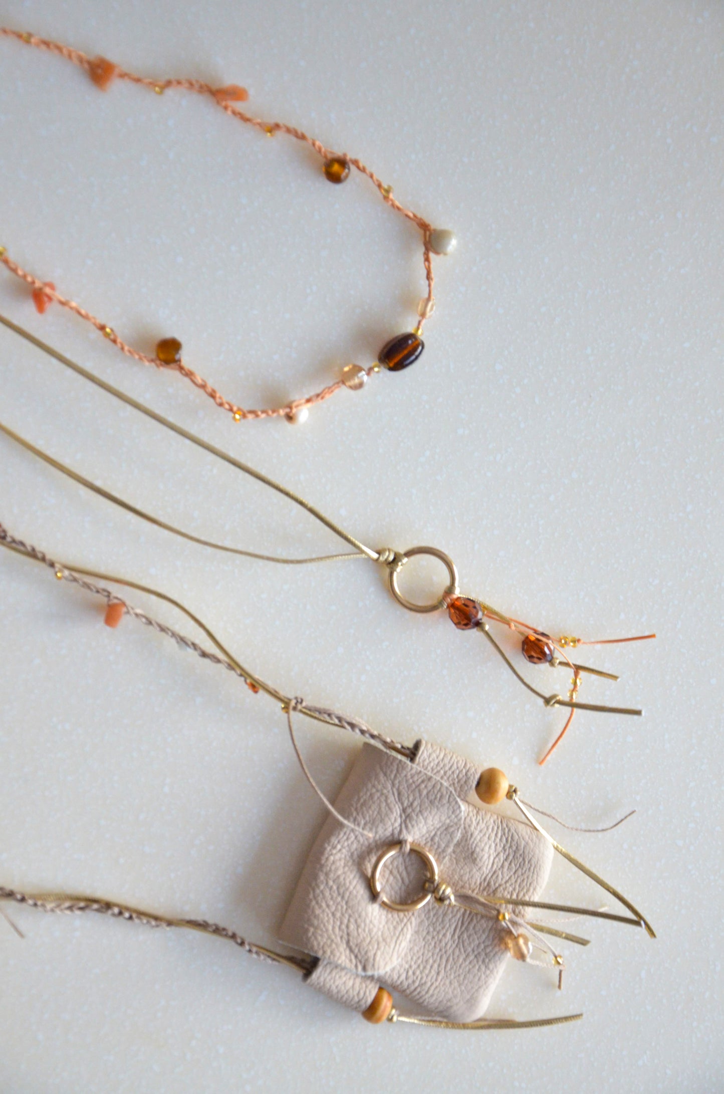 Bag Pendant Necklace (Ivory)