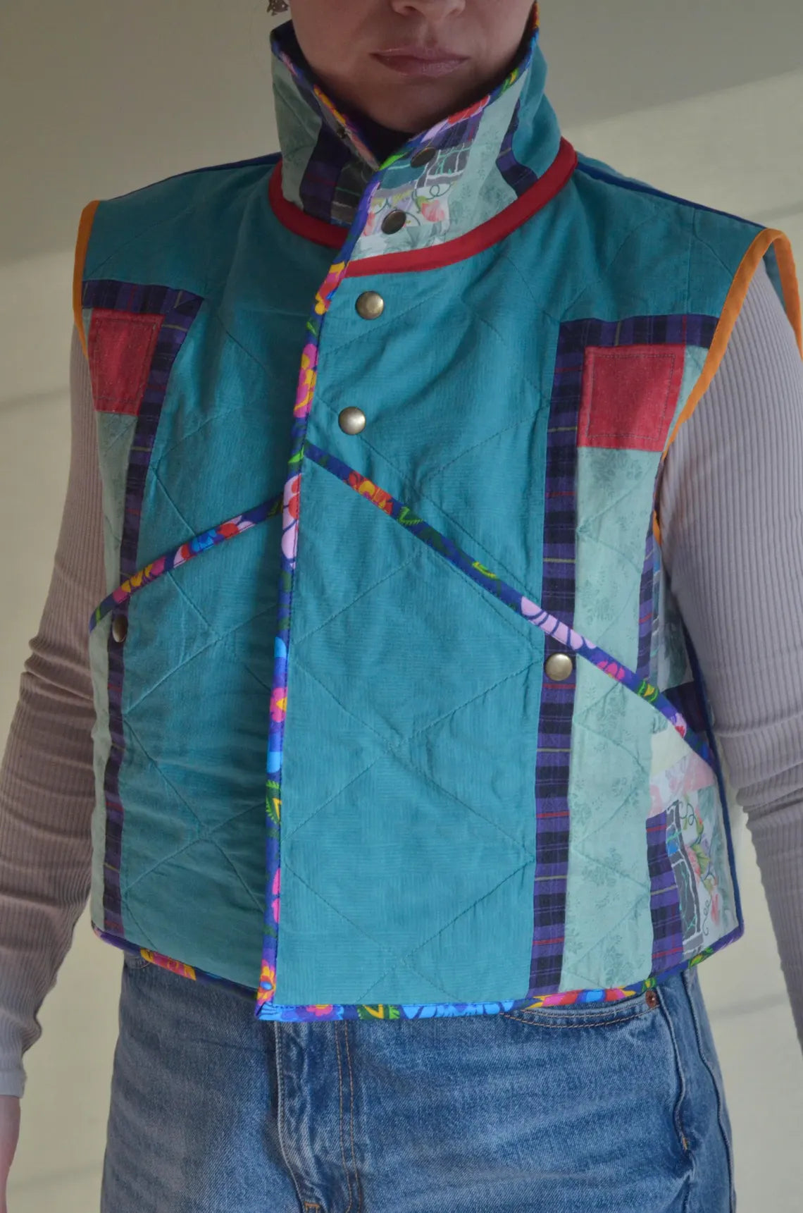 Quilted vest with collar