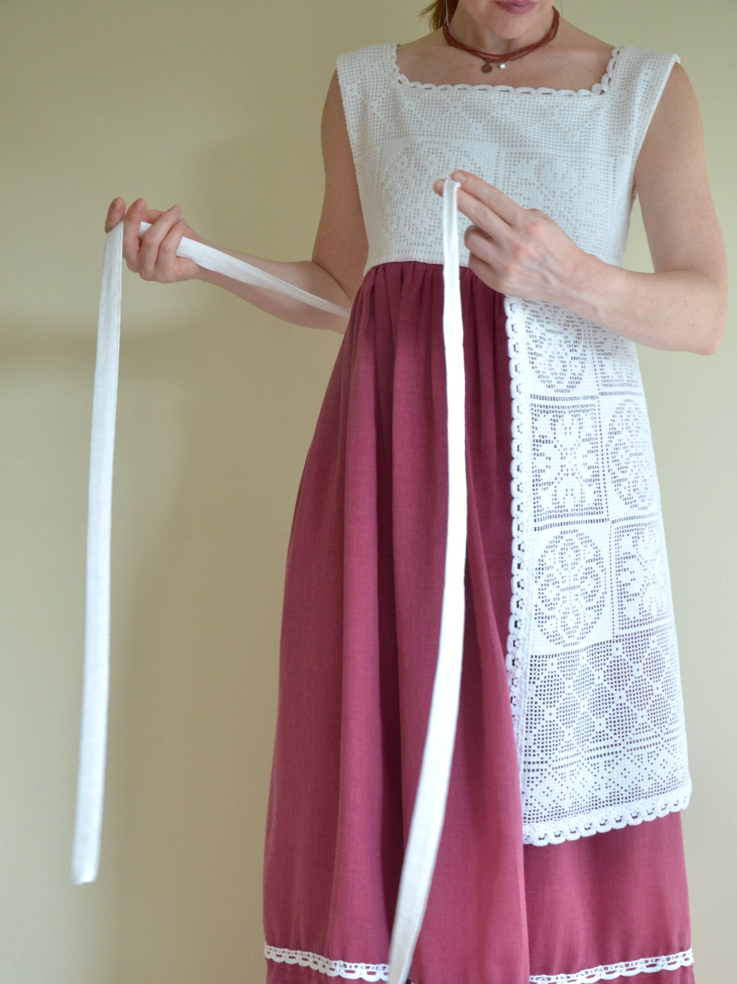 Lace Apron/Overskirt