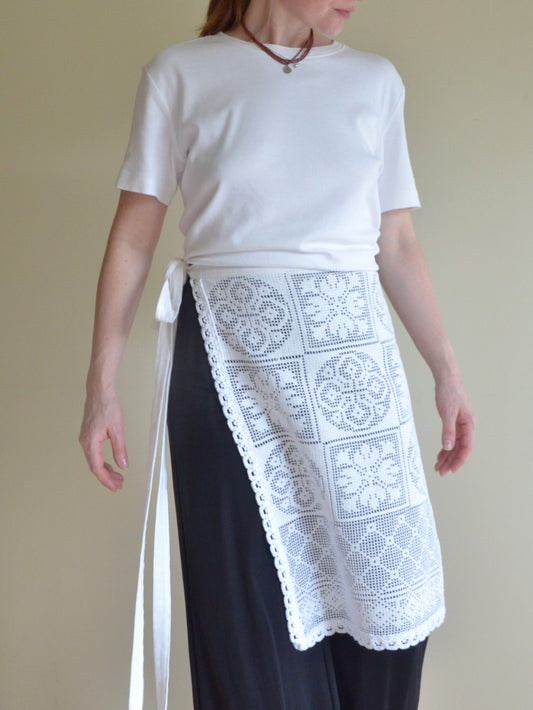 Lace Apron/Overskirt