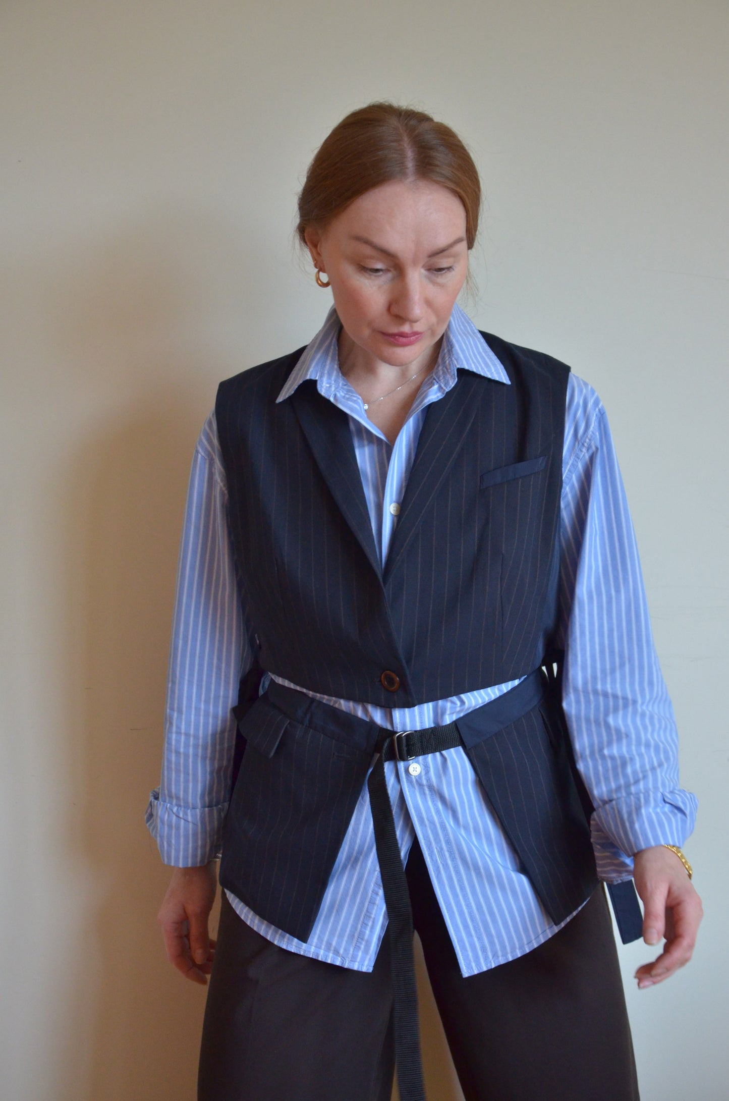 Vest with ties + pockets