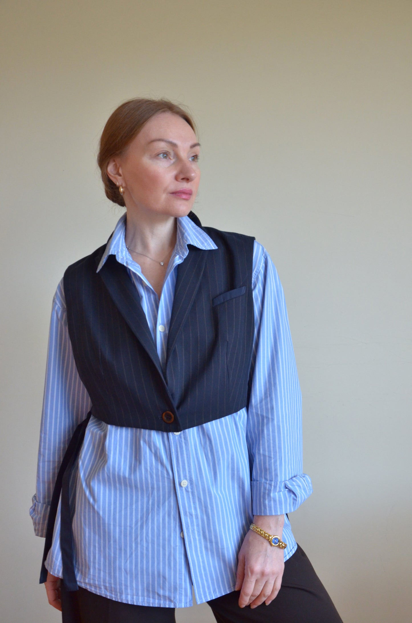 Vest with ties + pockets