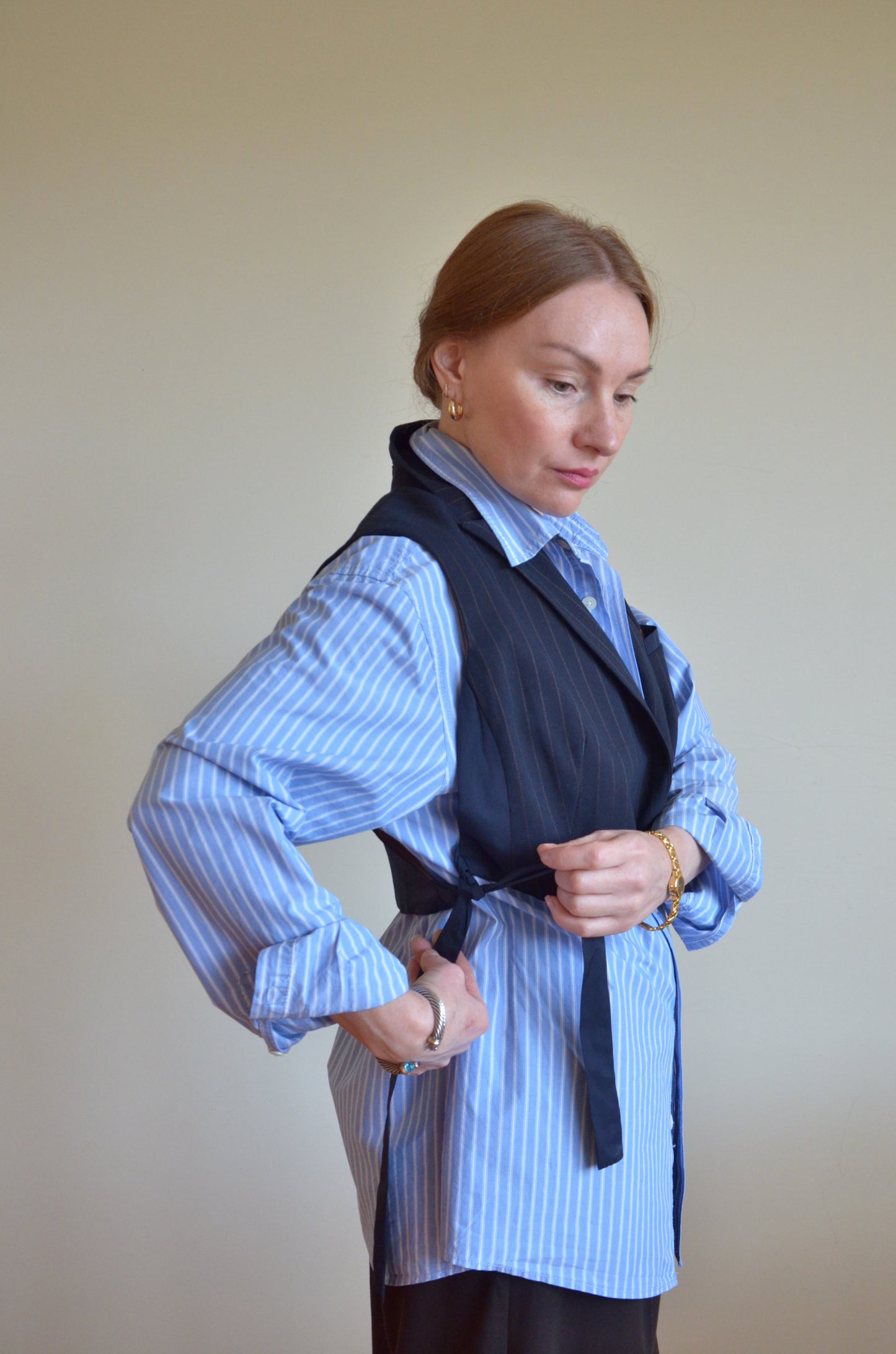 Vest with ties + pockets