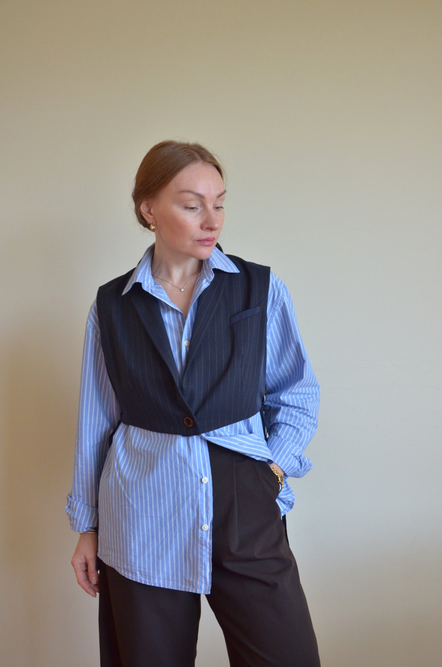 Vest with ties + pockets