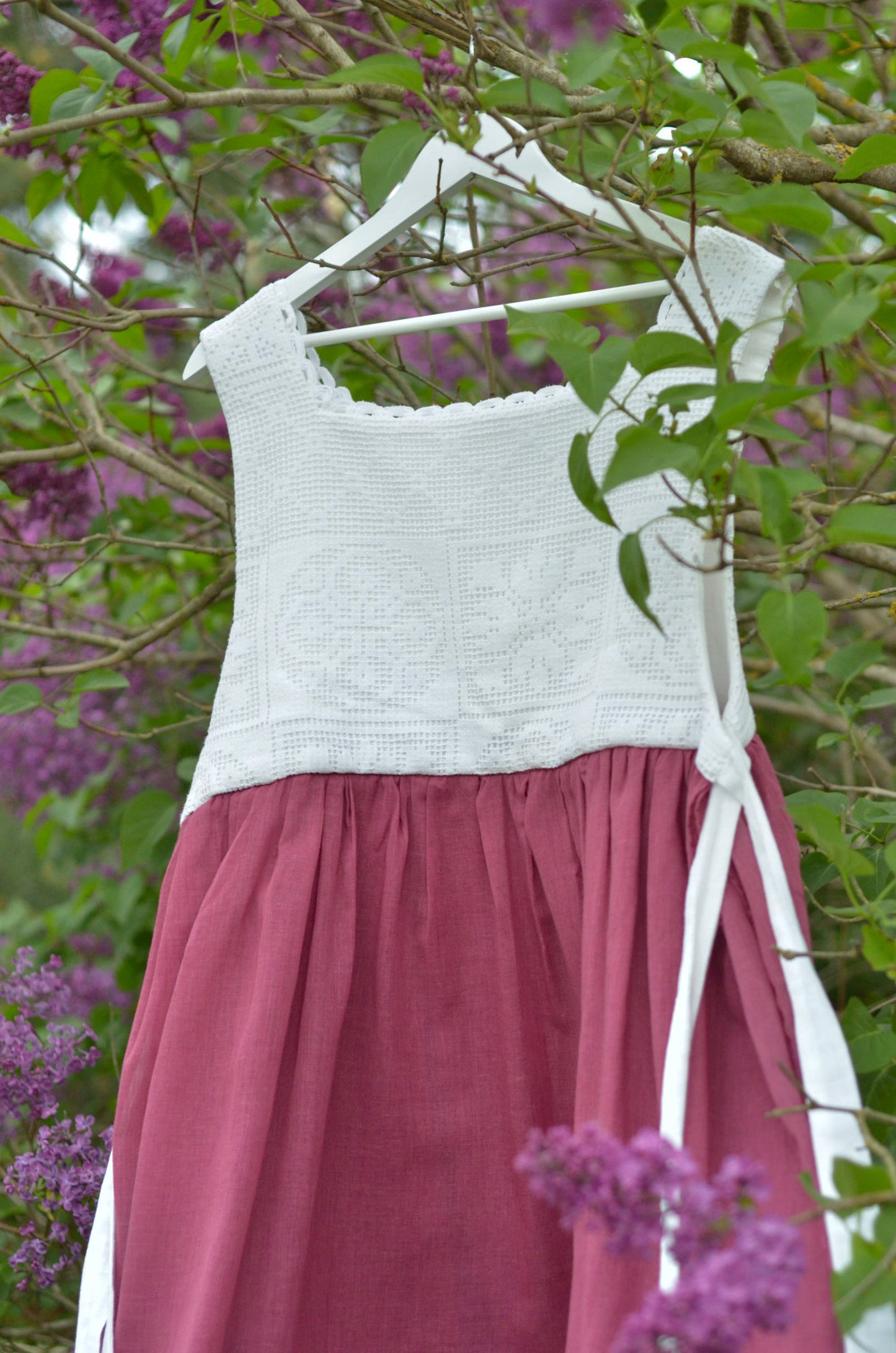 Wine-red Dress with Lace