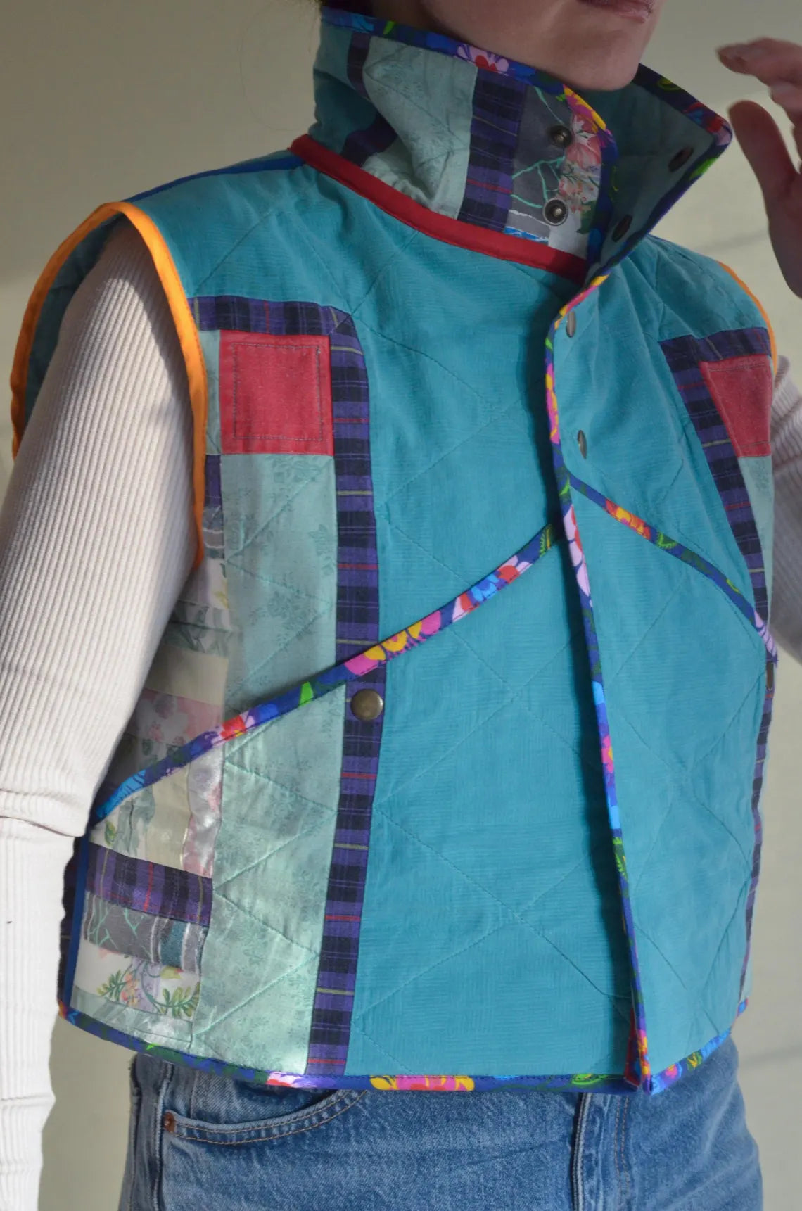Quilted vest with collar